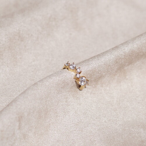 Ear-cuff-irregular-circones-baño-en-oro-2