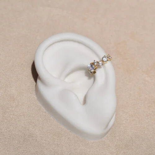 Ear-cuff-irregular-circones-baño-en-oro